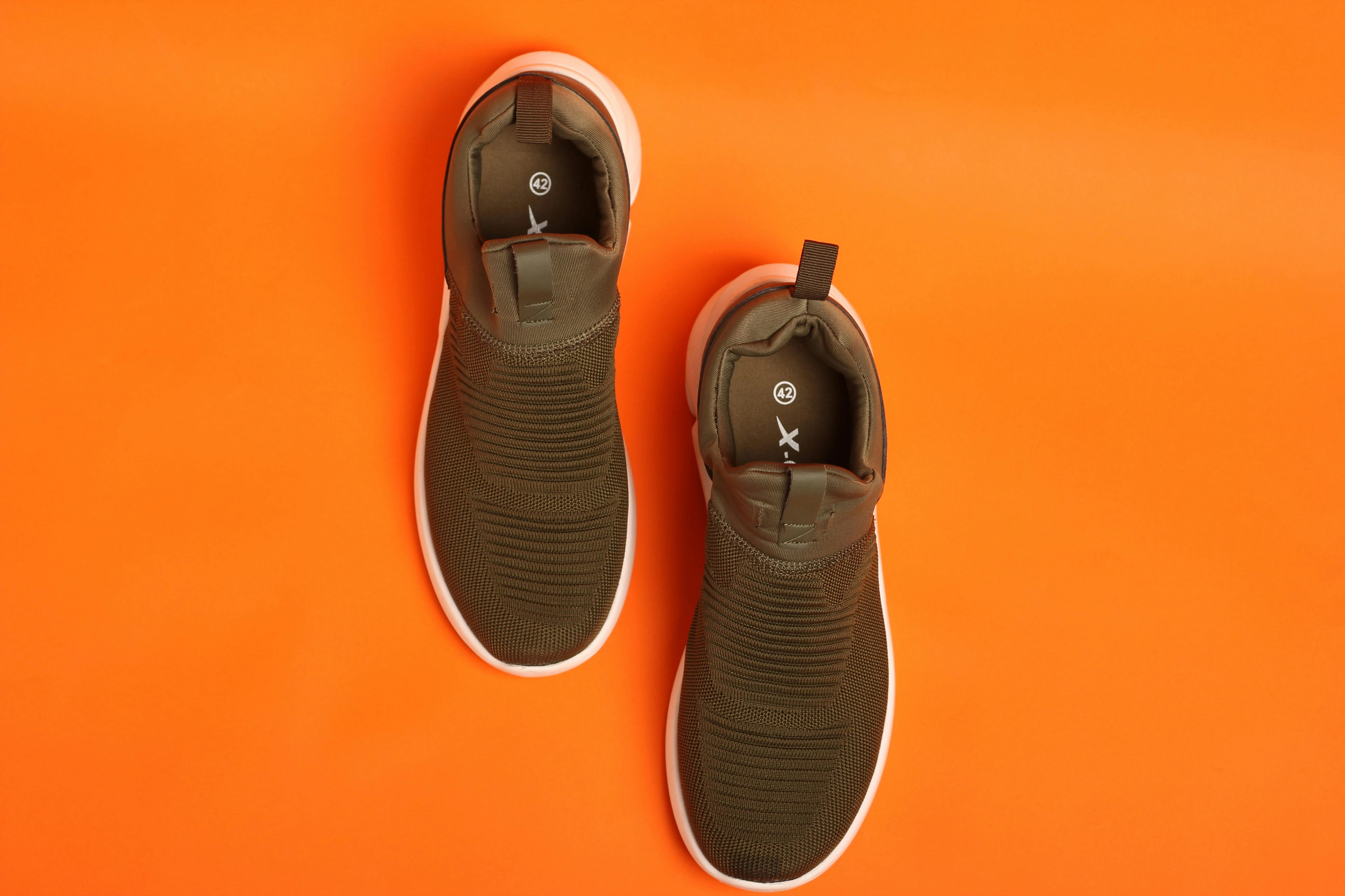 Des chaussures pour diabétiques élégantes et tendance, sur mesure, proposées par Foot Care Center by Spronken Orthopedie